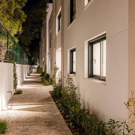 Bajo Con Jardin En La Milla De Oro Marbella Exterior foto