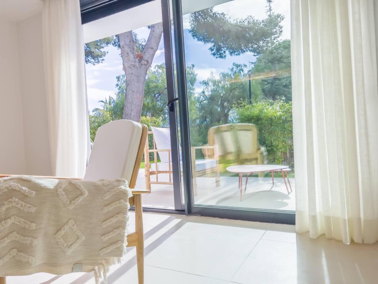 Bajo Con Jardin En La Milla De Oro Marbella Exterior foto