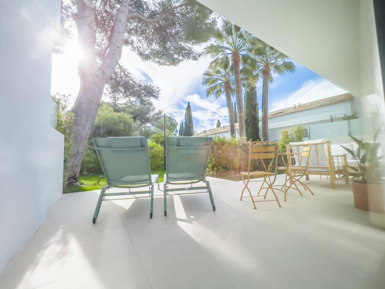 Bajo Con Jardin En La Milla De Oro Marbella Exterior foto