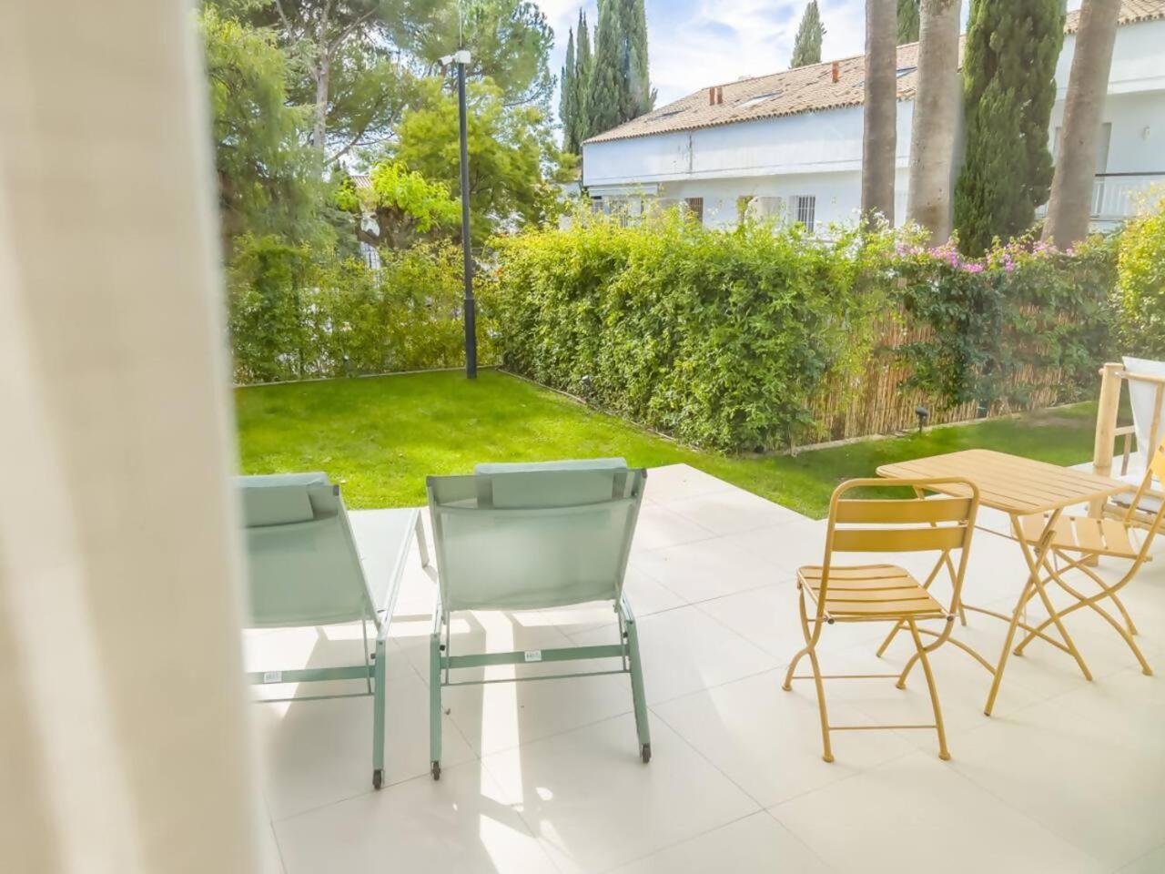Bajo Con Jardin En La Milla De Oro Marbella Exterior foto